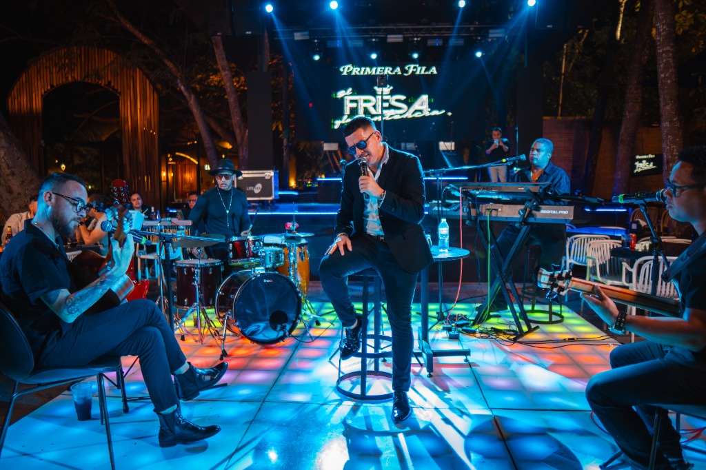 Primera Fila Acústico